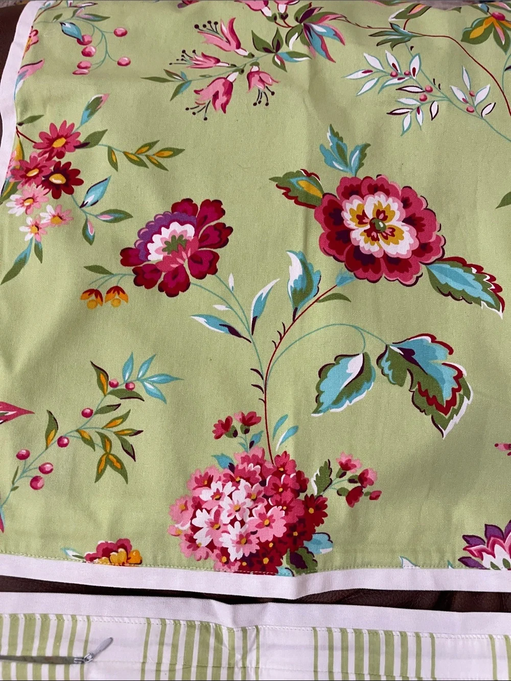 Tommy Hilfiger Floral Print Pillowcase  Set.  New.